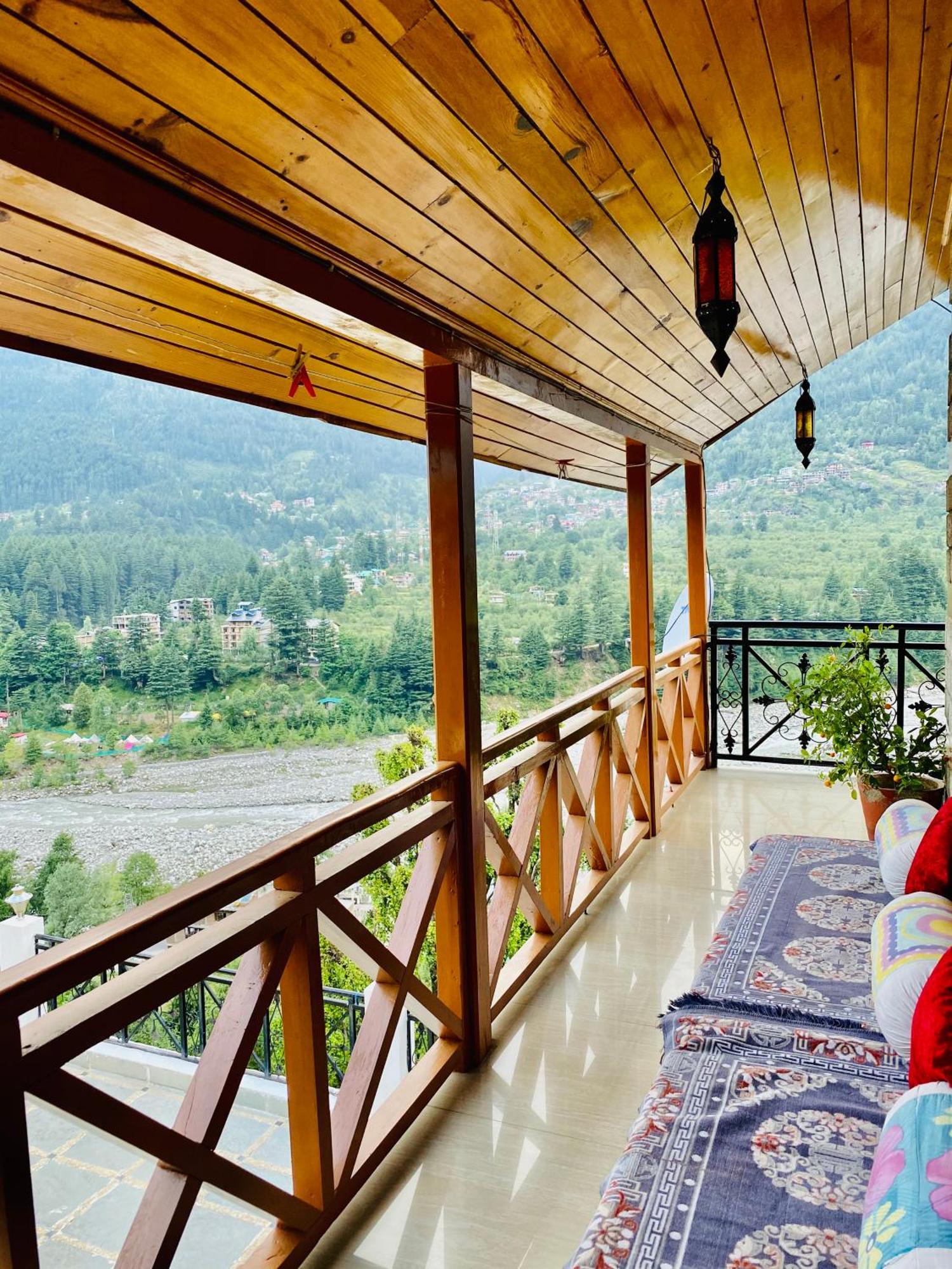Snow Clad Riverview Hotel & Resort, Manali Exterior photo