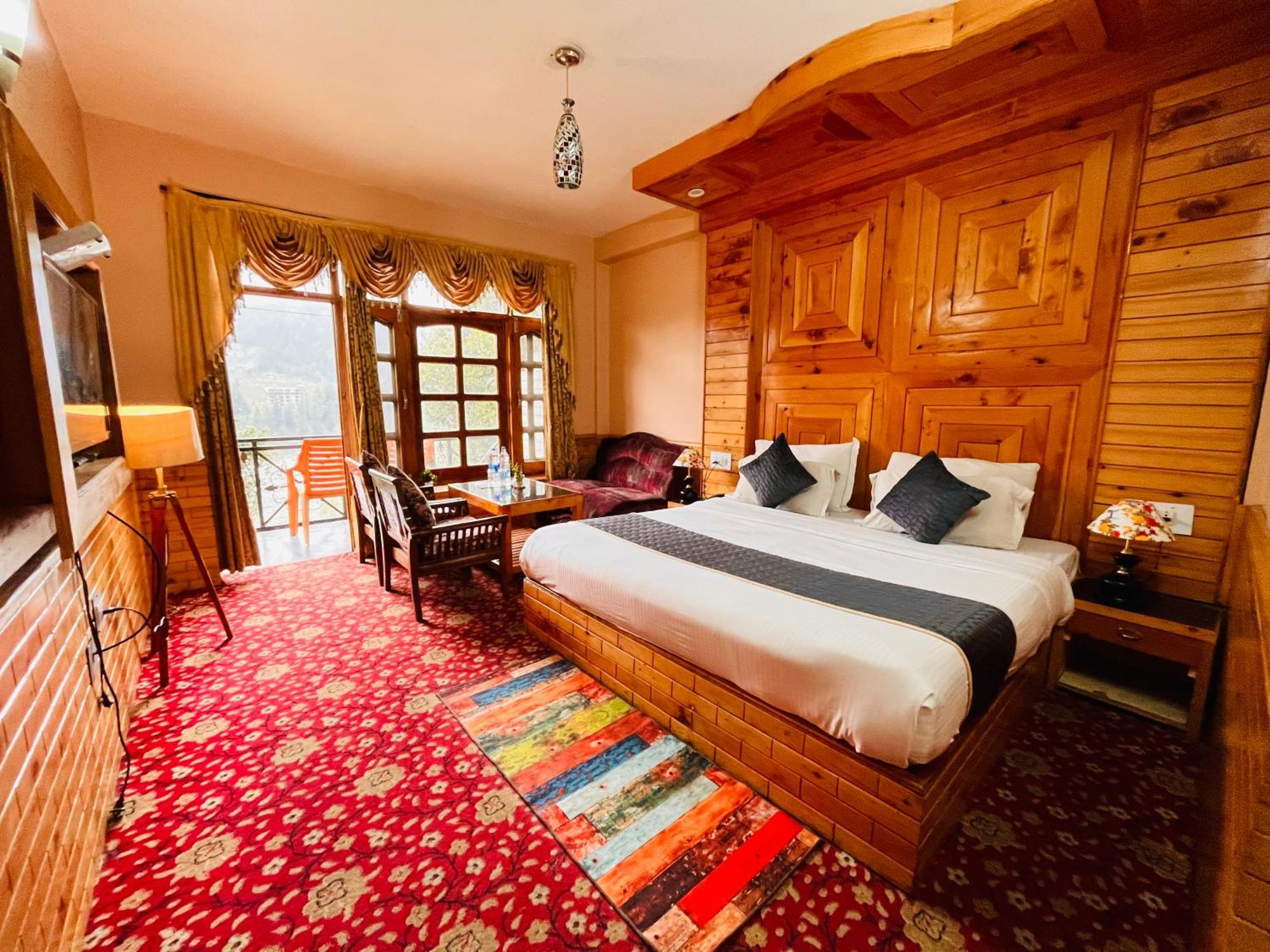 Snow Clad Riverview Hotel & Resort, Manali Exterior photo